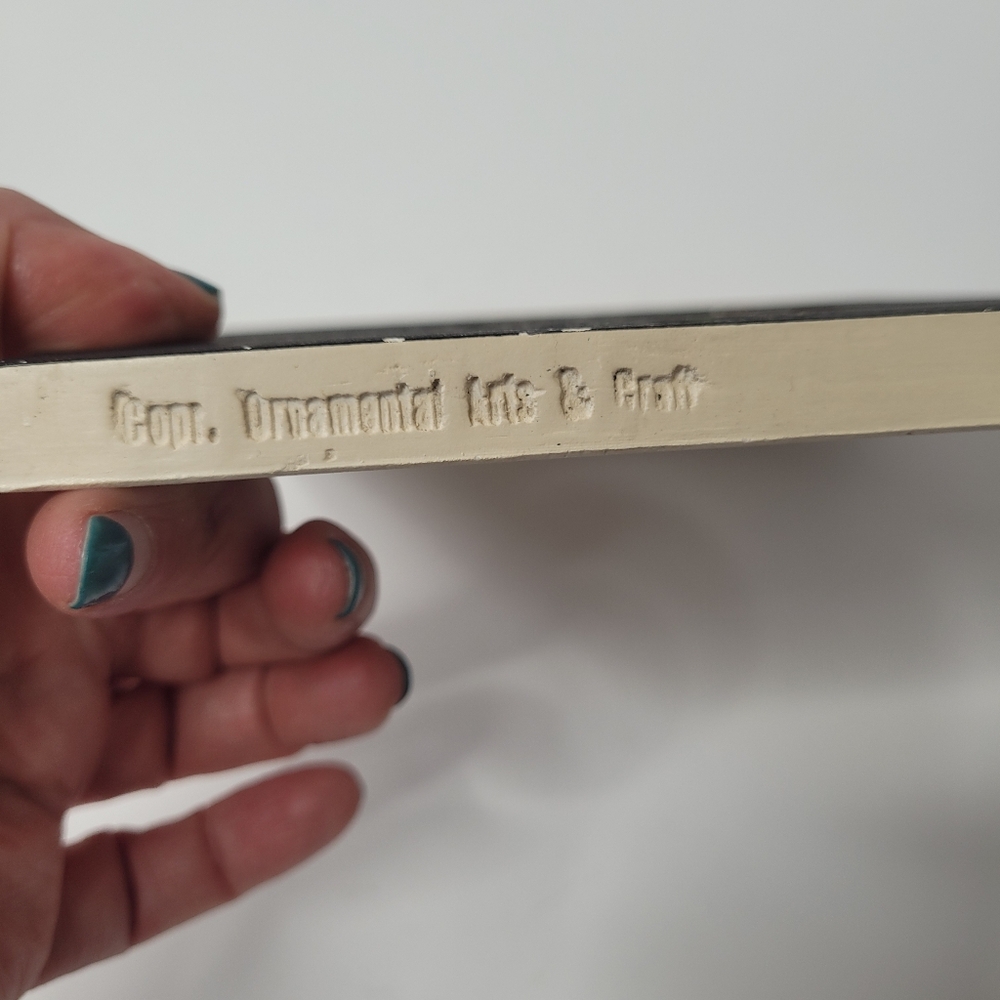 Vintage mid century decorative wall hanging with debossed deer & fawn in grass - Picture 6 of 12